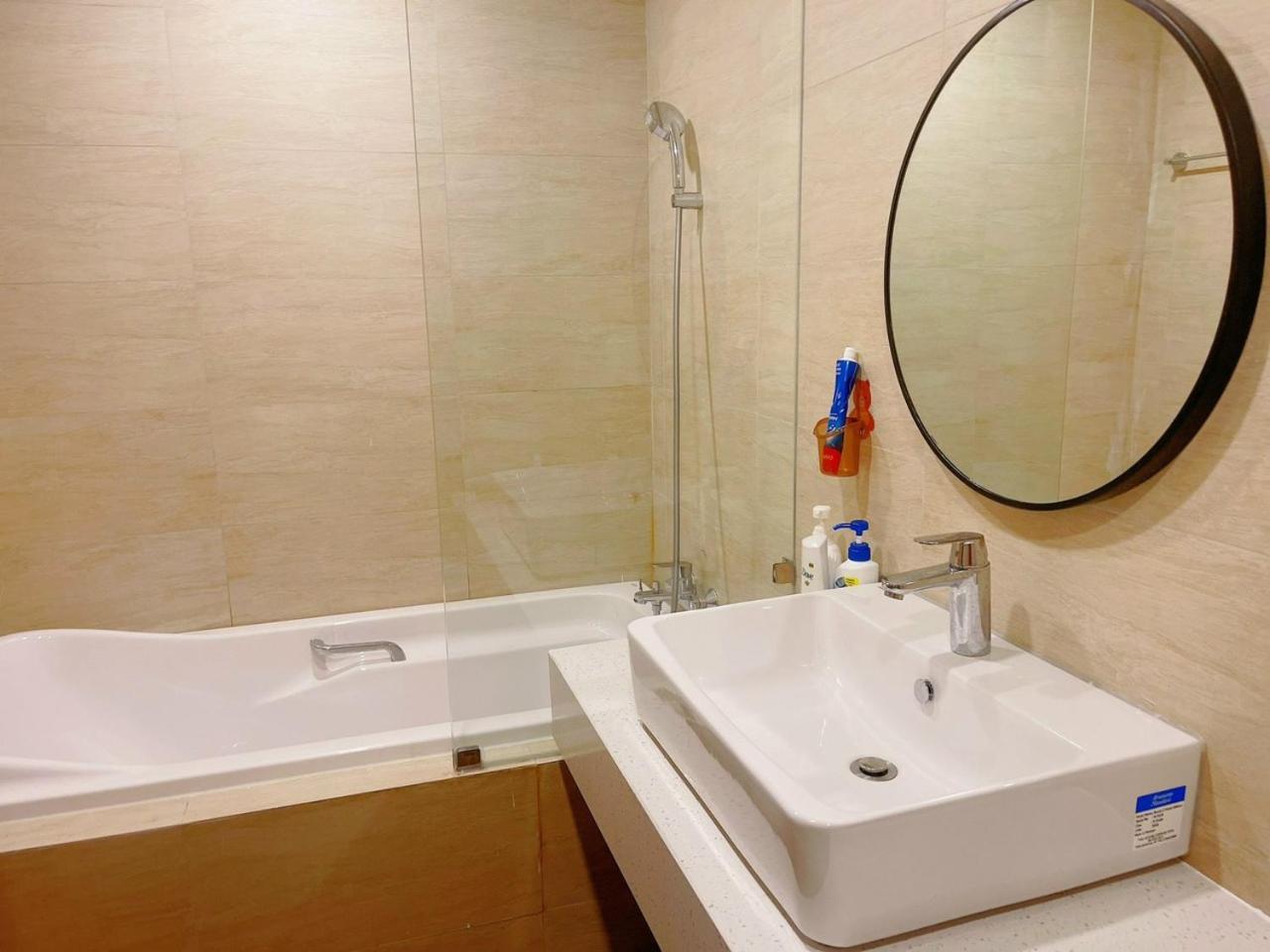 Chien Apartment- Flc Sea Tower-กวีเญิน ภายนอก รูปภาพ